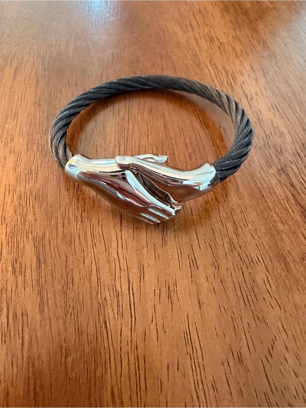 Lend a hand Cable Bracelet - Black Cable